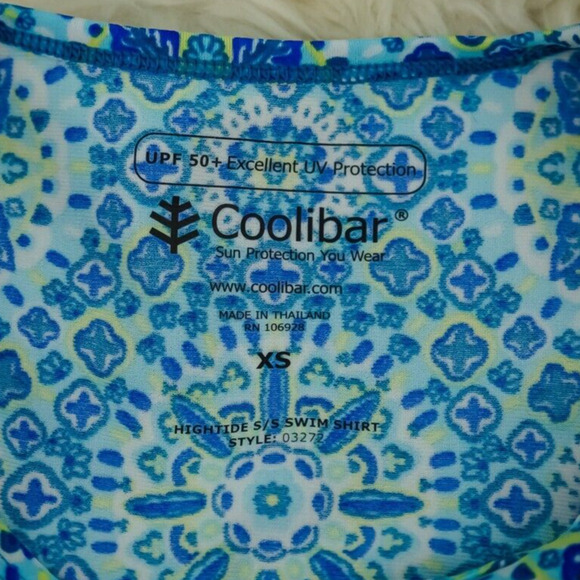 Coolibar Size XS Blue Print Hightide Crew Short Sleeve Sun Protection Swim Shirt - Picture 3 of 6